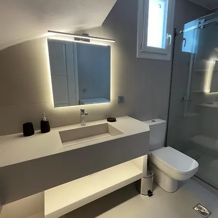 Yara * Parikia (Paros)