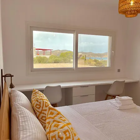 Yara * Parikia (Paros)